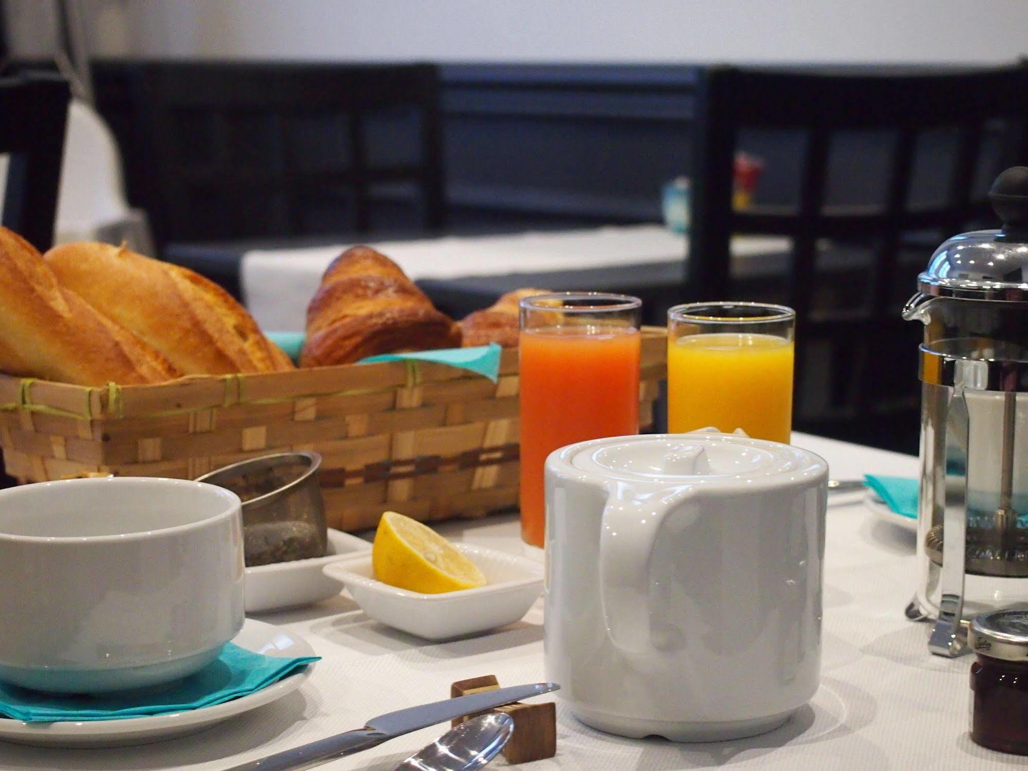 Hotel Colbert Tours Kültér fotó