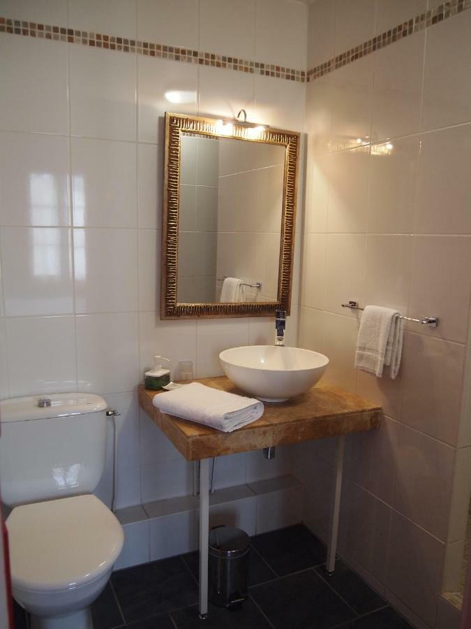Hotel Colbert Tours Kültér fotó
