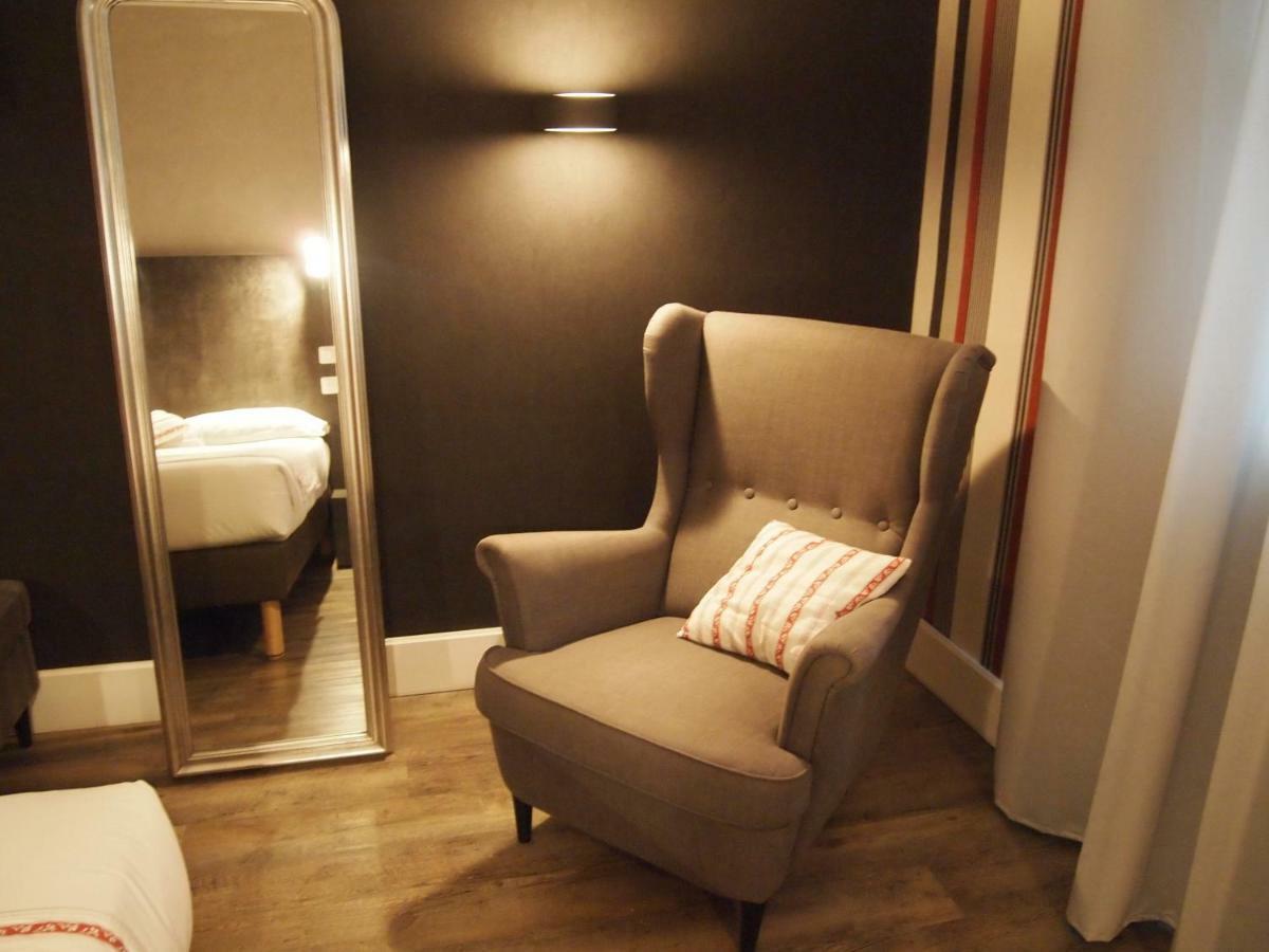 Hotel Colbert Tours Kültér fotó