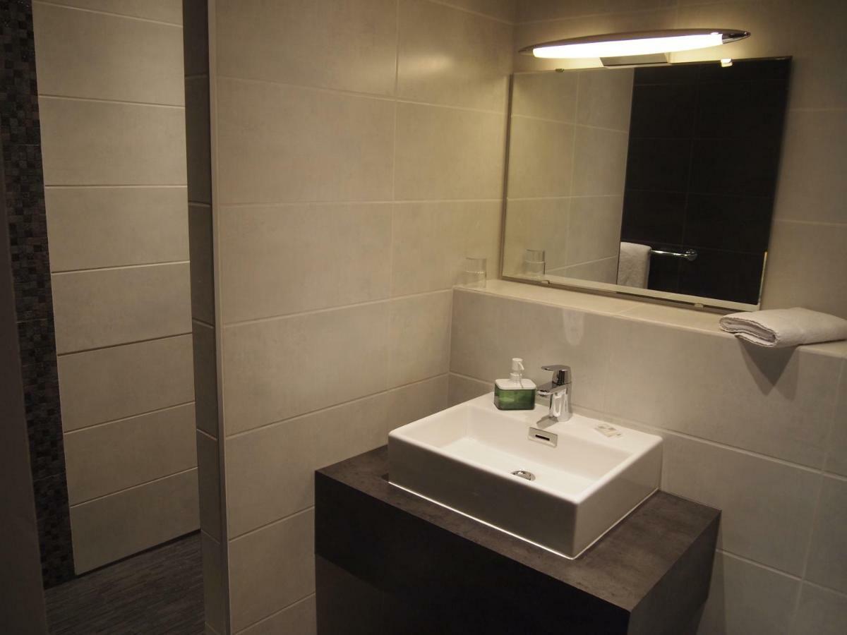 Hotel Colbert Tours Kültér fotó