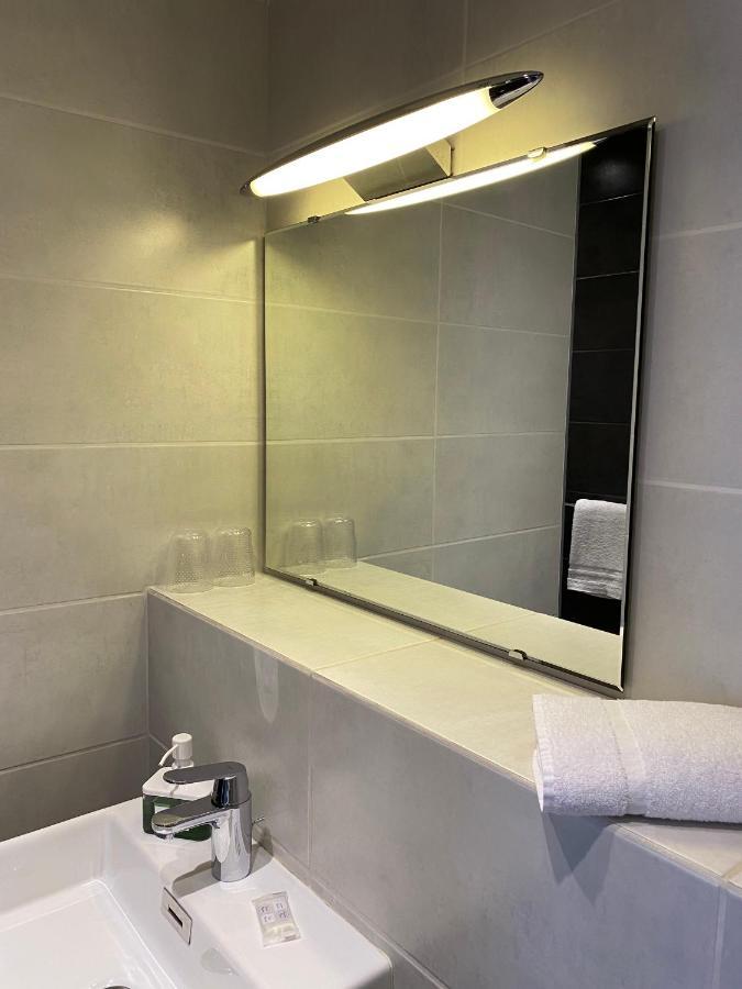 Hotel Colbert Tours Kültér fotó